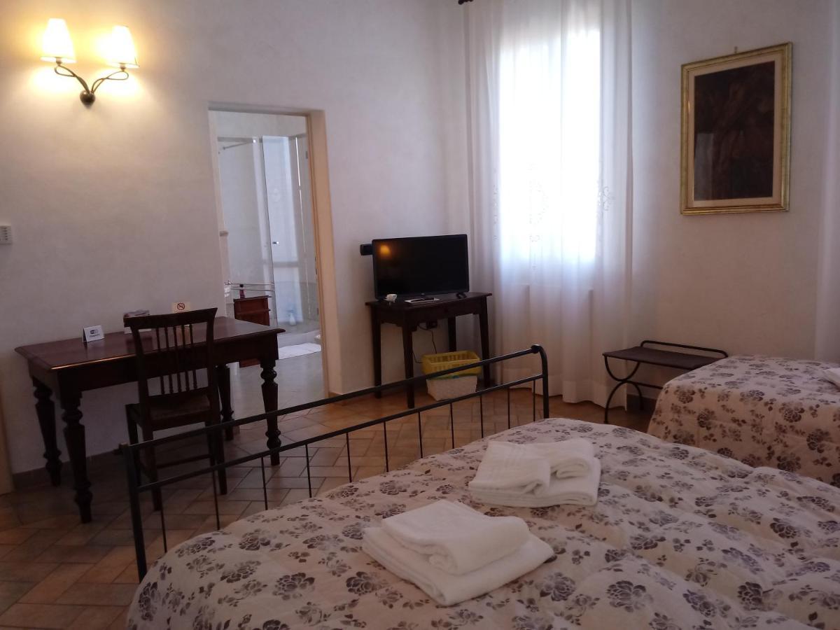 B&B Residence Il Ciliegio , Via Villa Superiore 93 Luzzara Судзара Экстерьер фото