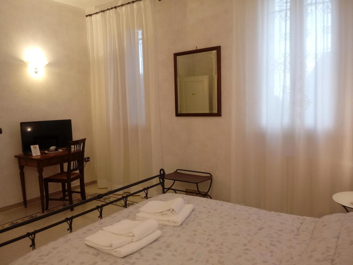 B&B Residence Il Ciliegio , Via Villa Superiore 93 Luzzara Судзара Экстерьер фото