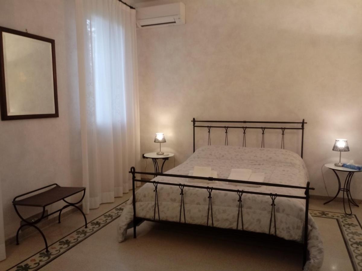 B&B Residence Il Ciliegio , Via Villa Superiore 93 Luzzara Судзара Экстерьер фото