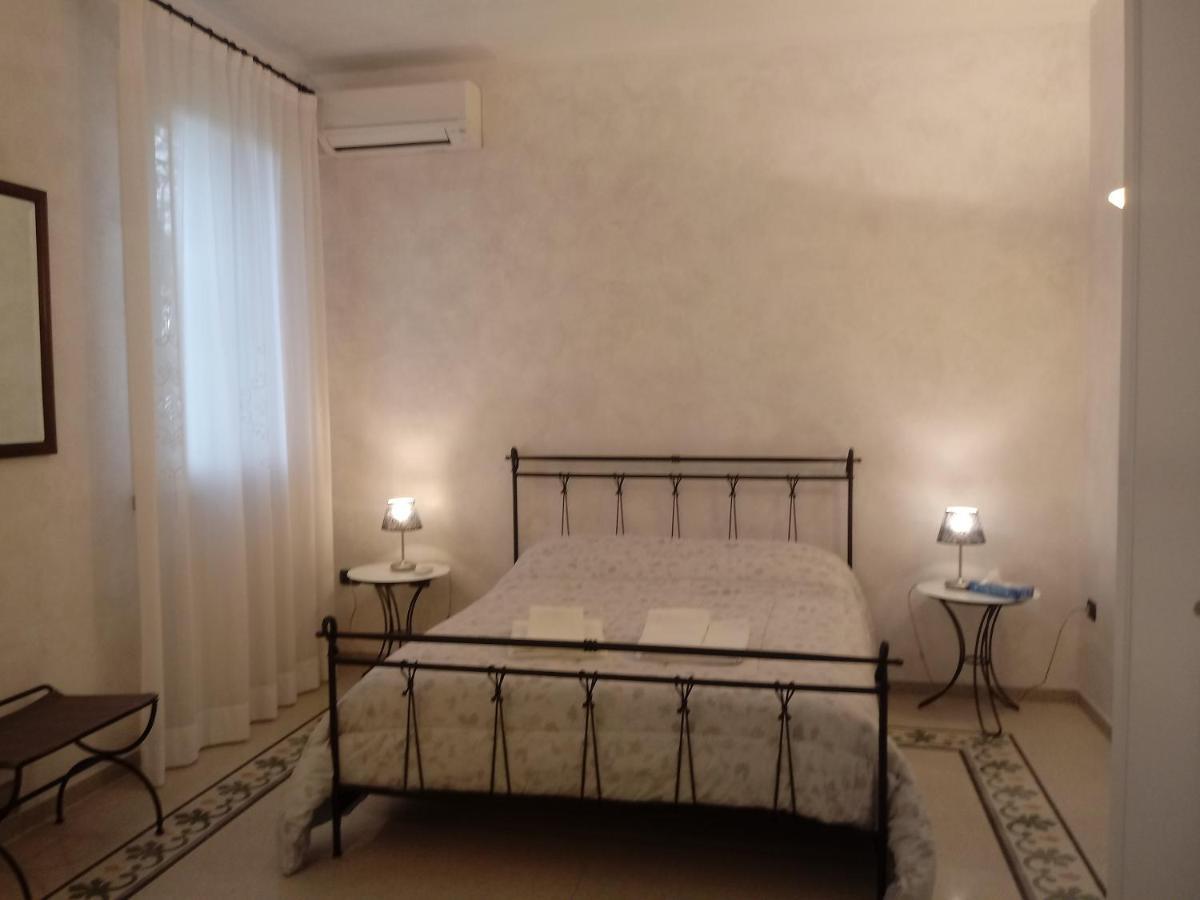 B&B Residence Il Ciliegio , Via Villa Superiore 93 Luzzara Судзара Экстерьер фото