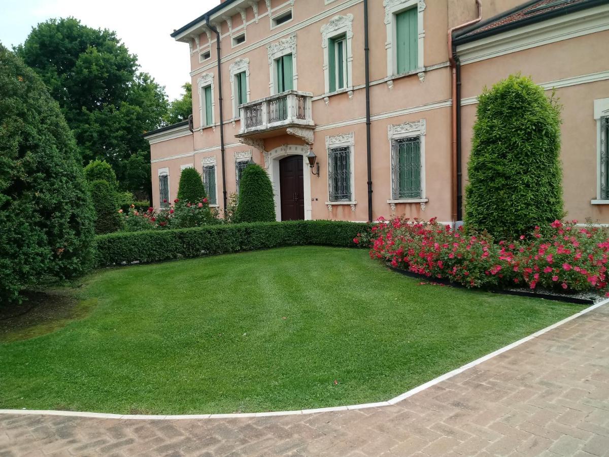 B&B Residence Il Ciliegio , Via Villa Superiore 93 Luzzara Судзара Экстерьер фото